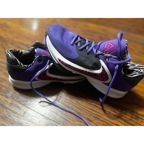 Nike Zoom Freak 4 Lightning Purple Black Pink DO9680-500 -‎ Size 8 main image 5